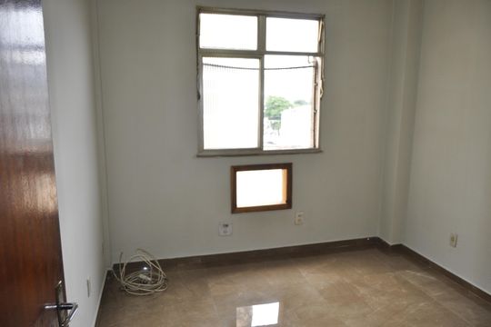 Apartamento para alugar com 2 quartos, 55m² em Cascadura, Rio de Janeiro