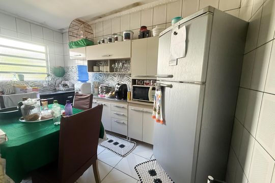 Casa 1 de casa à venda com 4 quartos, 131m² em Parque Panamericano, São Paulo