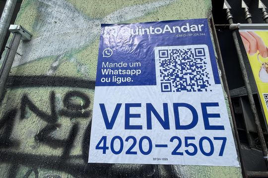 Placa instalada em 27/10/2026 código BFSH-1699 de casa à venda com 4 quartos, 131m² em Parque Panamericano, São Paulo