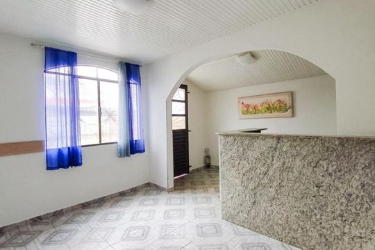 Casa à venda com 3 quartos, 140m² em Sítio Cercado, Curitiba