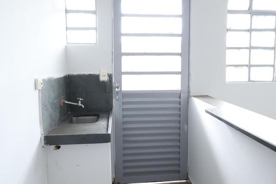 Sala/Cozinha de casa para alugar com 2 quartos, 137m² em Jardim América, Goiânia