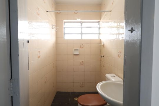 Banheiro de casa para alugar com 2 quartos, 137m² em Jardim América, Goiânia