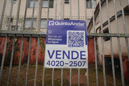 Placa de apartamento à venda com 2 quartos, 55m² em Jardim Alvorada, Santo André