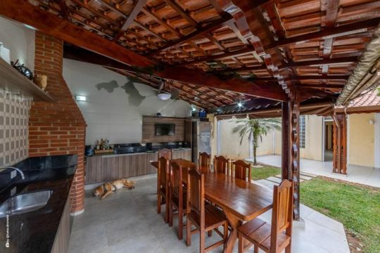Casa à venda com 3 quartos, 379m² em Interlagos, São Paulo