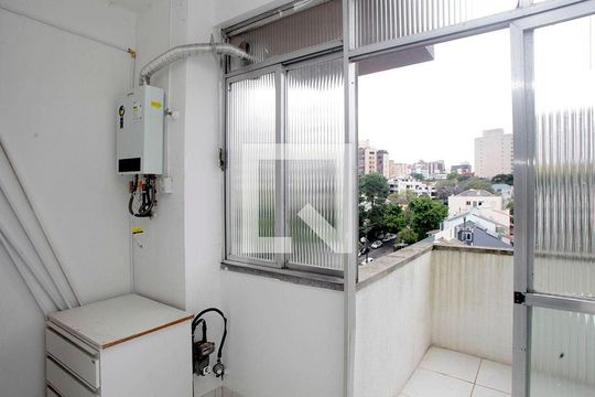Área de serviço de apartamento para alugar com 2 quartos, 138m² em Higienópolis, Porto Alegre