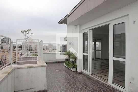 Área externa de apartamento para alugar com 2 quartos, 138m² em Higienópolis, Porto Alegre