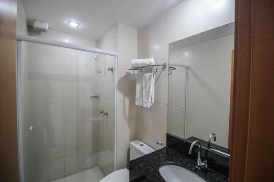 Banheiro de apartamento para alugar com 1 quarto, 32m² em Centro, Nova Iguaçu