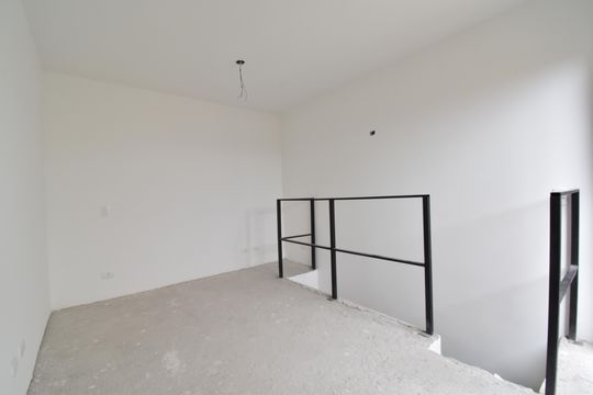 Quarto de apartamento à venda com 1 quarto, 35m² em Novo Mundo, Curitiba