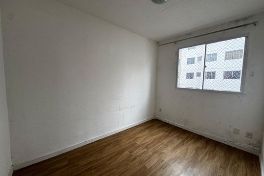 Quarto 1 de apartamento para alugar com 2 quartos, 42m² em Jardim Boa Vista (zona Oeste), Osasco