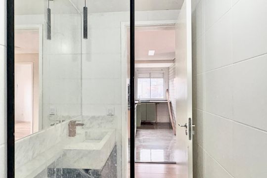 Banheiro de apartamento para alugar com 2 quartos, 42m² em Freguesia do Ó, São Paulo