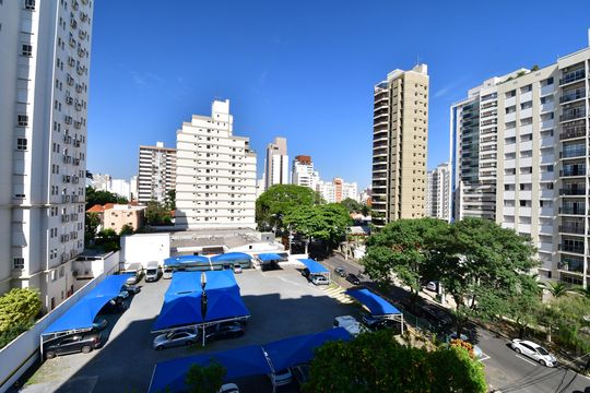 Sala - Vista de apartamento para alugar com 1 quarto, 48m² em Cambuí, Campinas