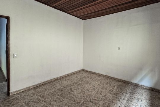 Quarto 2 de casa para alugar com 2 quartos, 120m² em Vila Marina, São Paulo