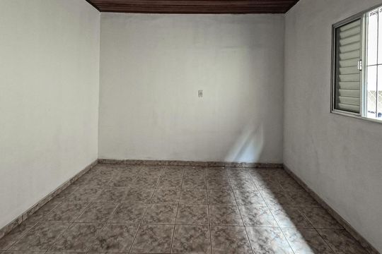 Casa para alugar com 2 quartos, 120m² em Vila Marina, São Paulo