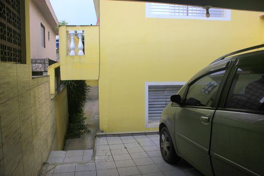 Garagem de casa para alugar com 2 quartos, 80m² em Jardim Presidente Dutra, Guarulhos