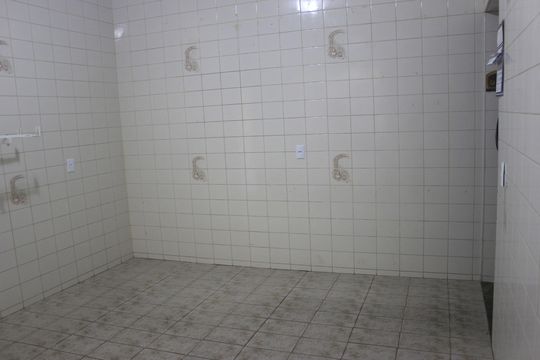 Cozinha de casa para alugar com 2 quartos, 80m² em Jardim Presidente Dutra, Guarulhos