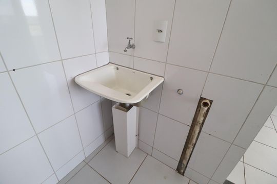 Cozinha e Área de Serviço de apartamento para alugar com 2 quartos, 62m² em Residencial Integração, Uberlândia
