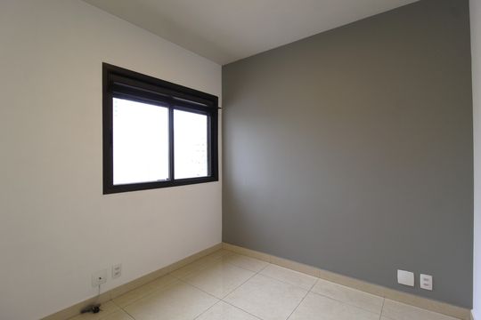 Quarto 1 de apartamento à venda com 2 quartos, 52m² em Moema, São Paulo