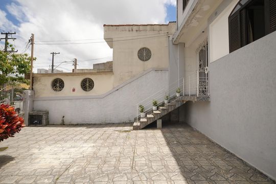 Garagem de casa à venda com 4 quartos, 219m² em Jardim Pilar, Santo André