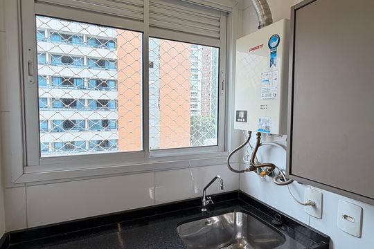 Área de serviço  de apartamento para alugar com 2 quartos, 56m² em Cerâmica, São Caetano do Sul