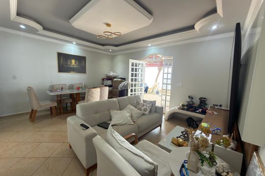 Casa à venda com 3 quartos, 200m² em Vicente Pires I, Brasília