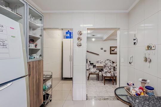 Cozinha de casa à venda com 5 quartos, 300m² em Vila Granada, São Paulo