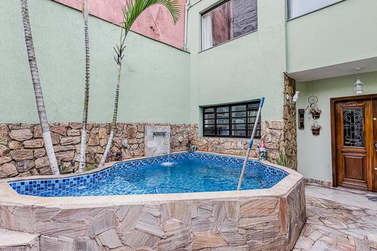 Área comum de casa à venda com 5 quartos, 300m² em Vila Granada, São Paulo