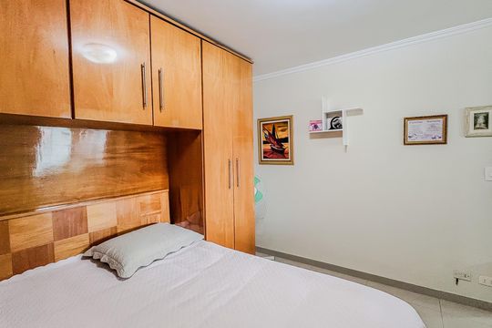 Quarto 1 de casa à venda com 5 quartos, 300m² em Vila Granada, São Paulo