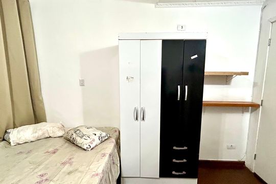 Quarto  de kitnet/studio para alugar com 1 quarto, 38m² em Vila Rosalia, Guarulhos