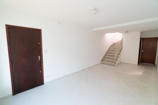 Sala de casa para alugar com 2 quartos, 125m² em Parque Jabaquara, São Paulo
