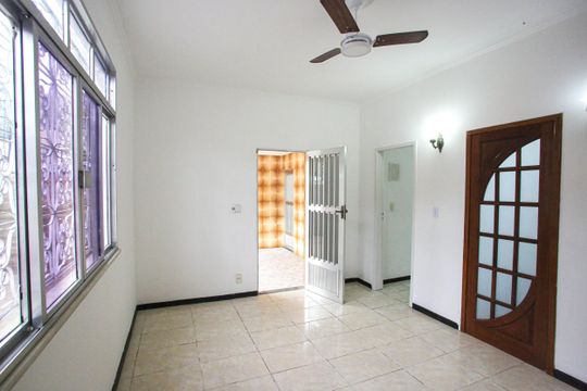 Casa para alugar com 3 quartos, 150m² em Jacarepaguá, Rio de Janeiro