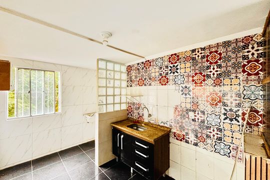 Cozinha de apartamento para alugar com 2 quartos, 43m² em Cidade Tiradentes, São Paulo