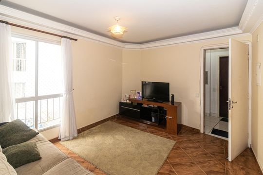 Apartamento à venda com 2 quartos, 57m² em Vila Marari, São Paulo