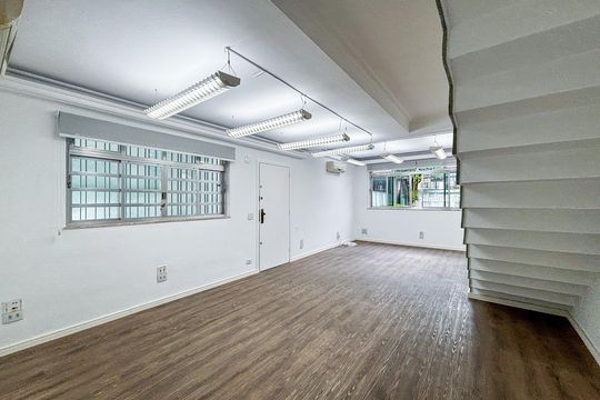 Sala de casa à venda com 3 quartos, 150m² em Perdizes, São Paulo