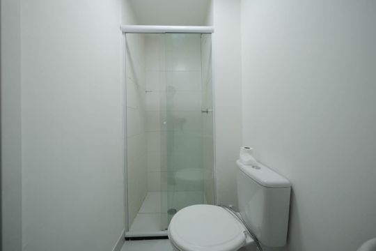 Banheiro de apartamento para alugar com 2 quartos, 34m² em Engenheiro Goulart, São Paulo