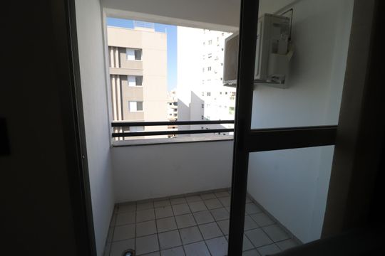 Sacada de apartamento para alugar com 1 quarto, 48m² em Saraiva, Uberlândia