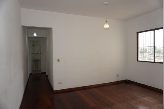 Apartamento para alugar com 2 quartos, 60m² em Jardim Vitória, Embu das Artes