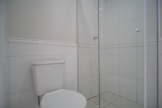 Banheiro de casa de condomínio à venda com 2 quartos, 61m² em Santo Afonso, Novo Hamburgo