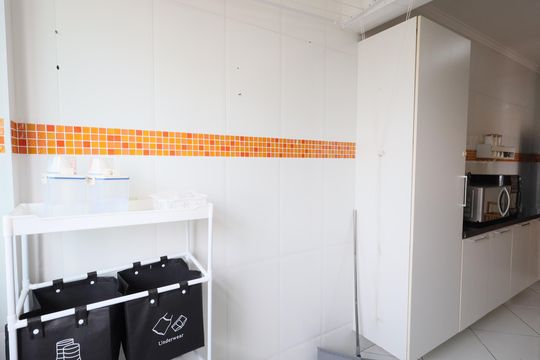 Cozinha e Área de Serviço de apartamento para alugar com 2 quartos, 75m² em Vila Osasco, Osasco