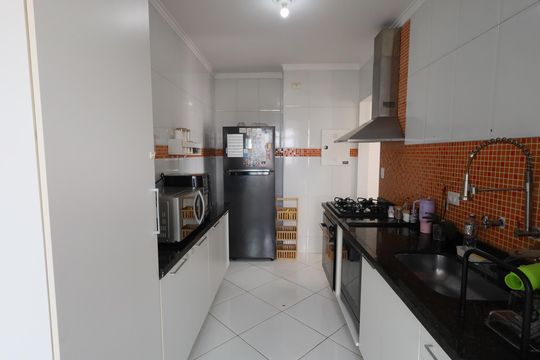 Cozinha e Área de Serviço de apartamento para alugar com 2 quartos, 75m² em Vila Osasco, Osasco
