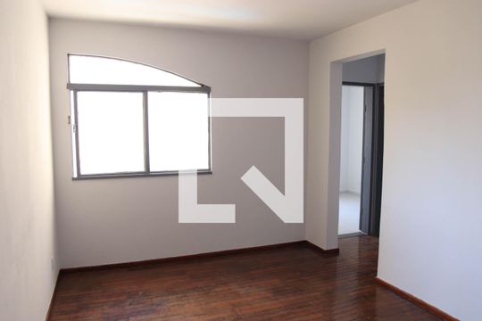 Apartamento à venda com 2 quartos, 52m² em Setor Leste Universitário, Goiânia