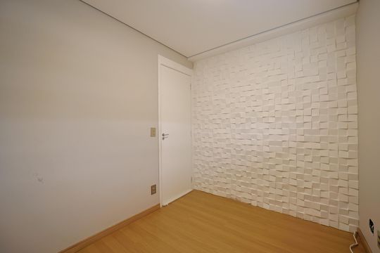 Quarto 1 de apartamento para alugar com 2 quartos, 44m² em Vila Cosmopolita, São Paulo