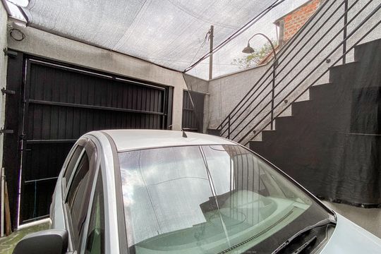 Garagem  de casa à venda com 4 quartos, 168m² em Jardim Santo Antonio, São Paulo