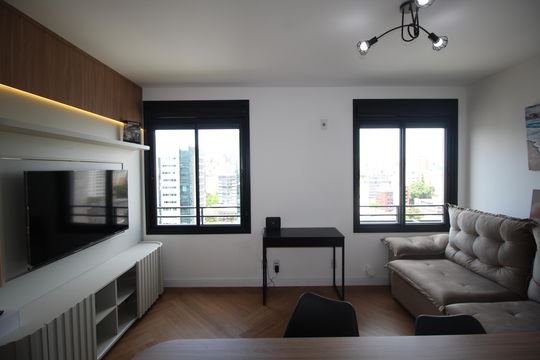 Sala de apartamento para alugar com 1 quarto, 43m² em Auxiliadora, Porto Alegre