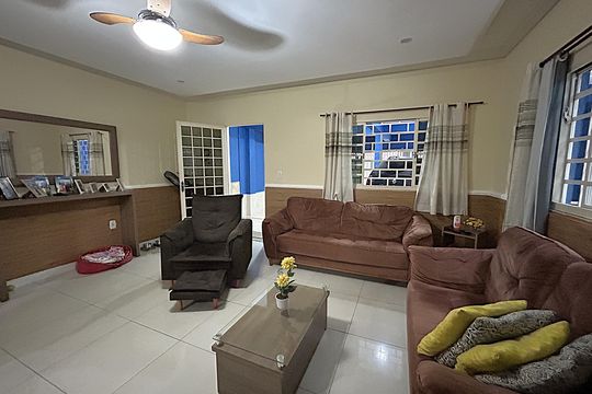 Sala de casa à venda com 2 quartos, 216m² em Realengo, Rio de Janeiro