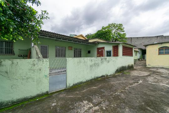 Área comum de acesso - Entrada do imóvel de casa para alugar com 2 quartos, 80m² em Irajá, Rio de Janeiro