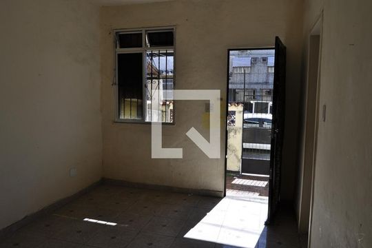 Casa à venda com 2 quartos, 162m² em Encantado, Rio de Janeiro