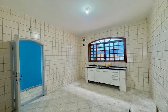 Casa para alugar com 3 quartos, 210m² em Jardim Angelica, Guarulhos