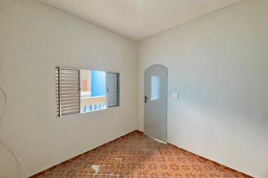 Casa para alugar com 3 quartos, 210m² em Jardim Angelica, Guarulhos