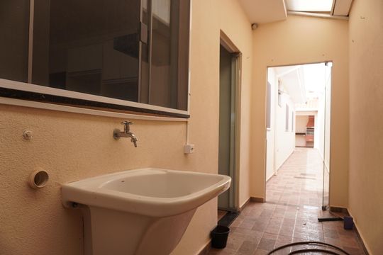 Área de Serviço de casa para alugar com 3 quartos, 160m² em Jardim Cruzeiro do Sul, São Carlos