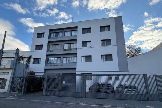 Fachada de apartamento para alugar com 2 quartos, 60m² em Vila Pires, Santo André